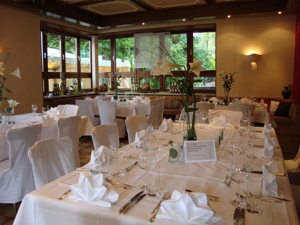 Hotel Restaurant Paradeismuehle Клингенберг-ам-Майн Экстерьер фото